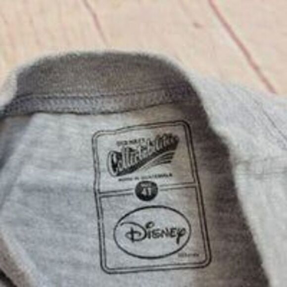 Old Navy Collectibles Mickey Mouse Ladies' man 4T - Picture 3 of 3